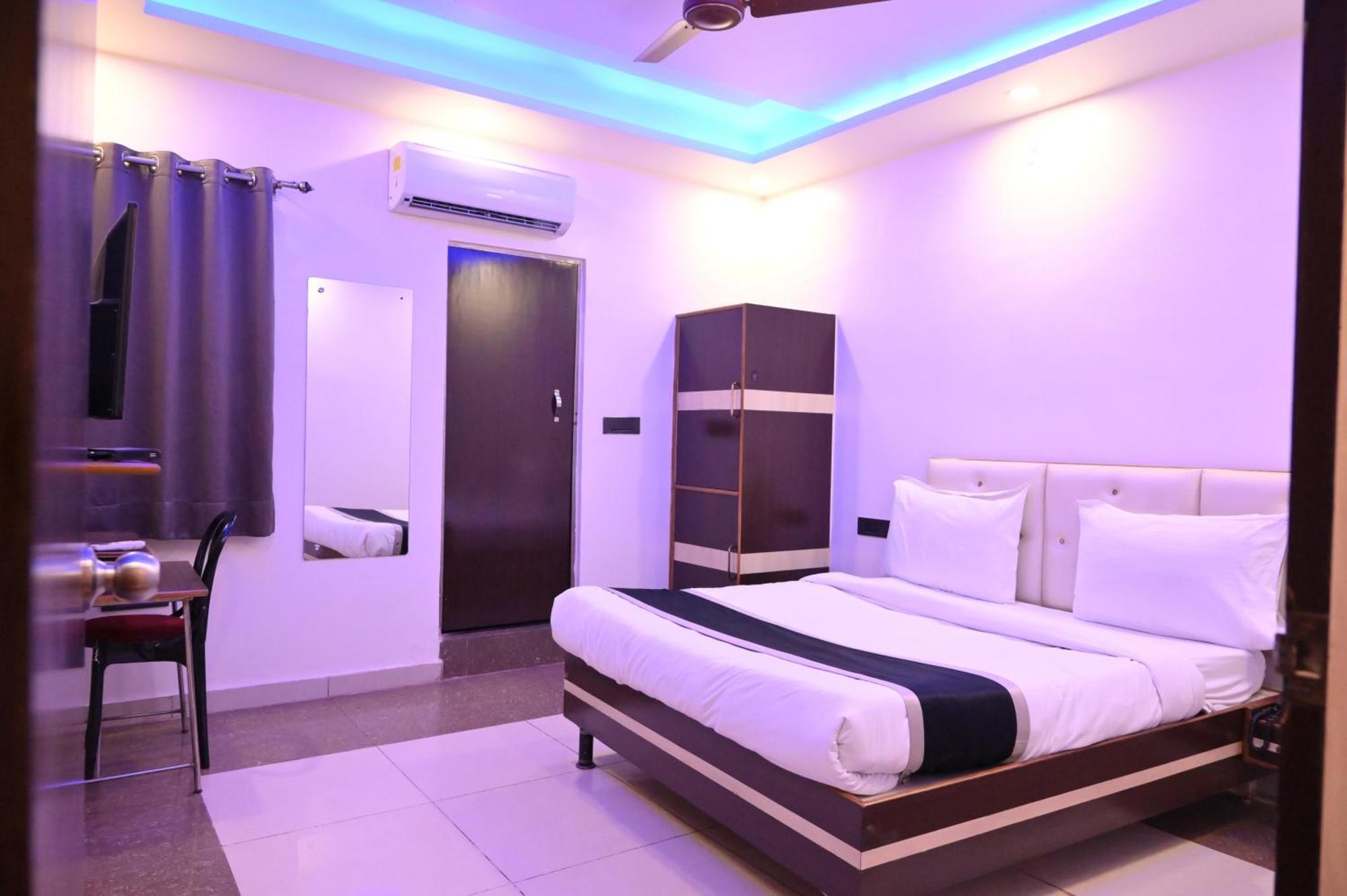 Hotel Riddhi Regency Lucknow Exterior foto
